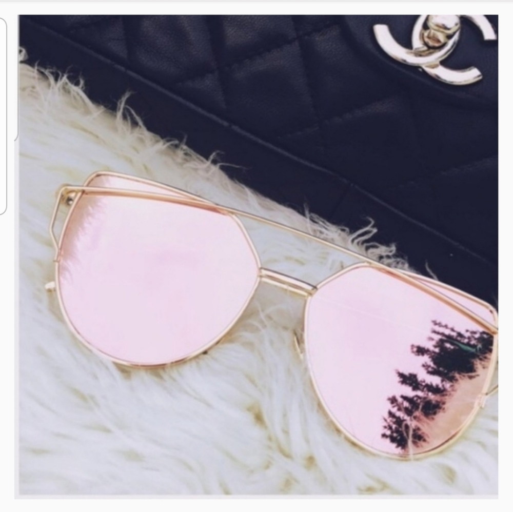 Rose Gold Sunglasses - Picture 4 of 4